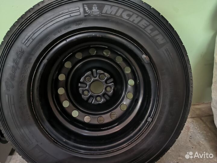 Michelin Vanpix 215/70 R15C