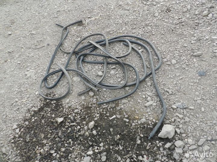 Уплотнители дверей Volkswagen Jetta 06-11