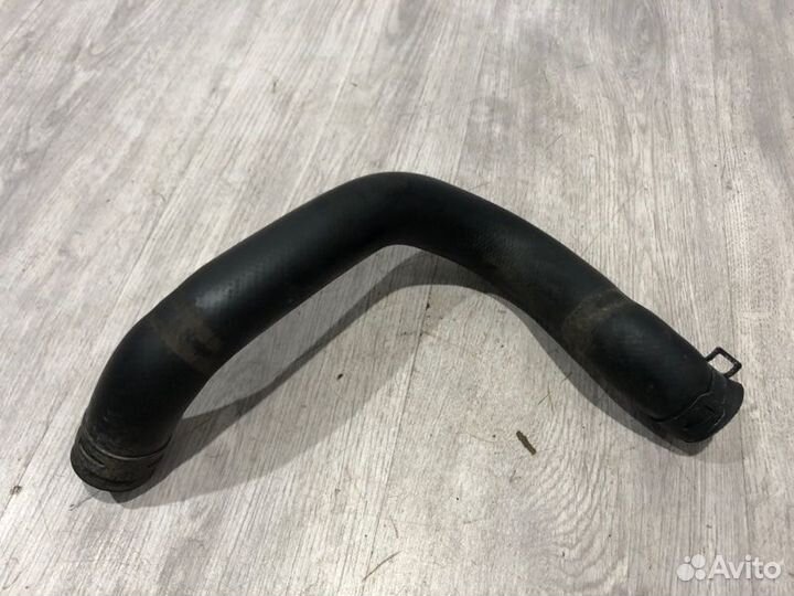 Патрубок системы охлаждения Mitsubishi Lancer 9