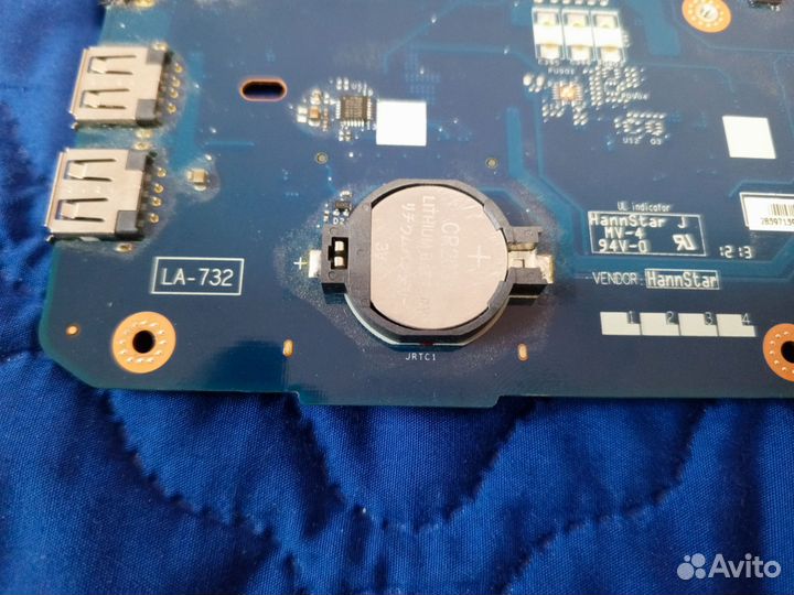 Материнская плата с процессором и памятью