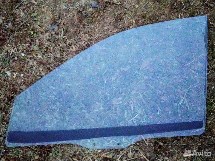 Стекло водителя Лансер