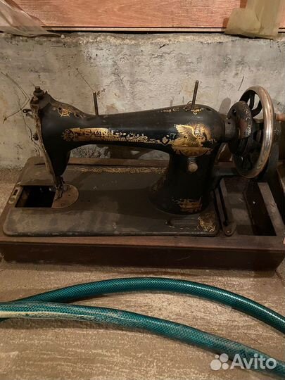 Швейная машинка пмз Singer (2 штуки )