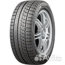 Bridgestone Blizzak VRX 215/50 R17