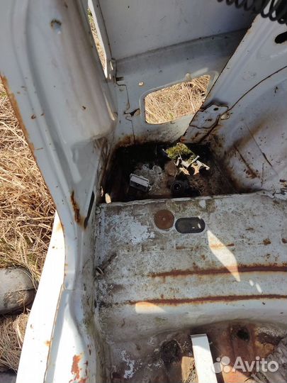 Панель задняя Renault Logan 2005 2014