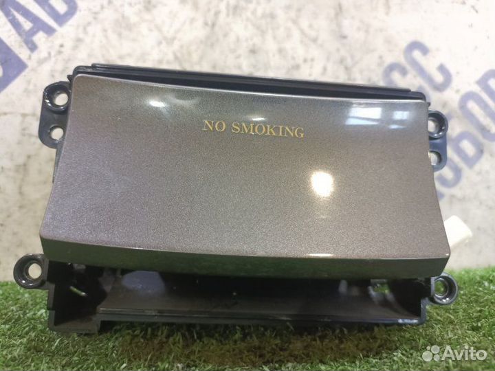 Пепельница Toyota Mark X седан 2.5 4GR 2009