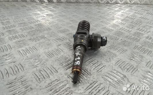 Форсунка дизельная skoda fabia 2 (1SK28AL04)