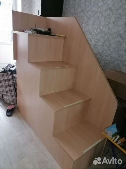 Лестница для двухъярусной кровати