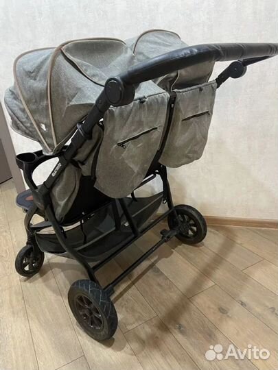 Коляска для двойни или погодок