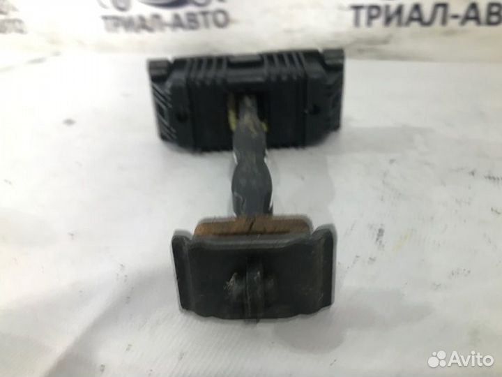 Ограничитель двери Freelander 2 передний