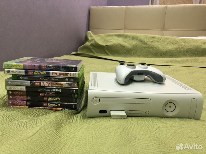 Xbox 360 с дисками