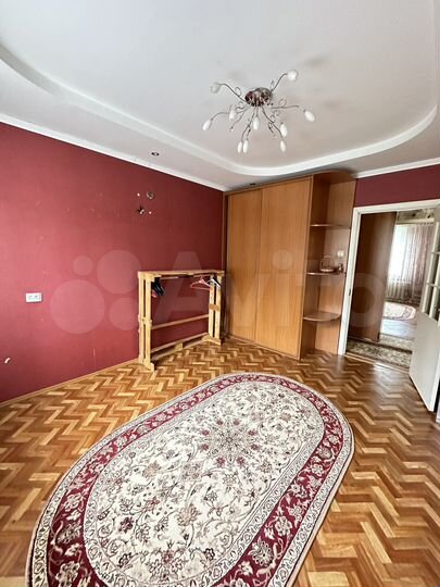 3-к. квартира, 63 м², 1/9 эт.