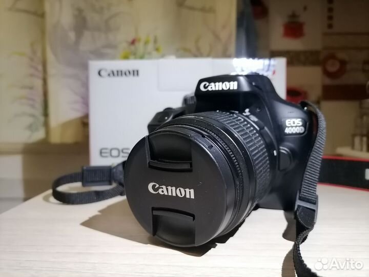 Зеркальный фотоаппарат Canon EOS 4000D Kit 18-55