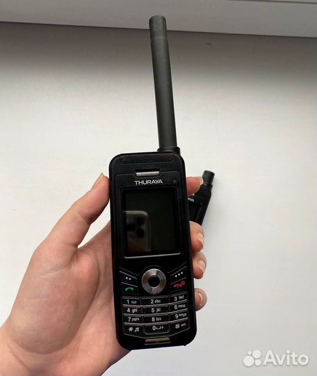 Спутниковый телефон thuraya XT