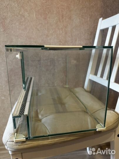 Террариум с вентиляцией и замком