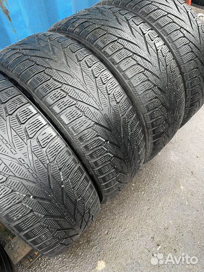 Nokian Tyres Hakkapeliitta R2 SUV 225/60 R17 103R