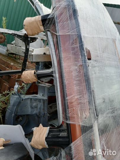 Крыша Toyota Town Ace Noah SR50G 3S-FE 1997