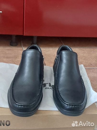 Ботинки новые натуральная кожа И мех ориг.42