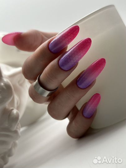 Мастер маникюра