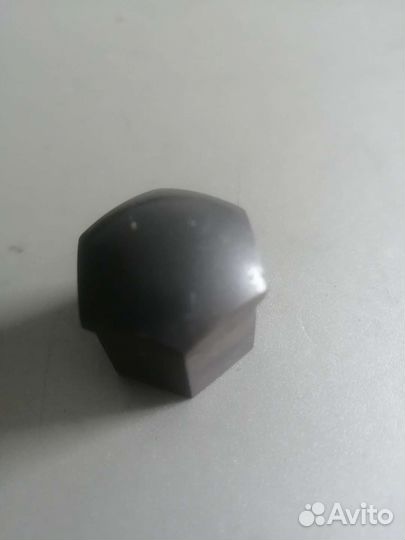 Колпачоки на колёсные болты на 17 VW, Шкода