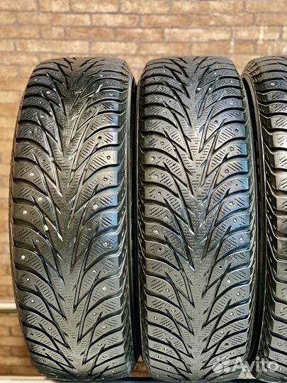 Yokohama Ice Guard IG35 215/70 R16