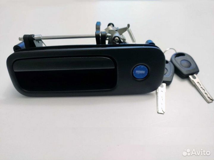 Ручка внеш VW Caddy,Golf,T5,Sharan с ключами новая