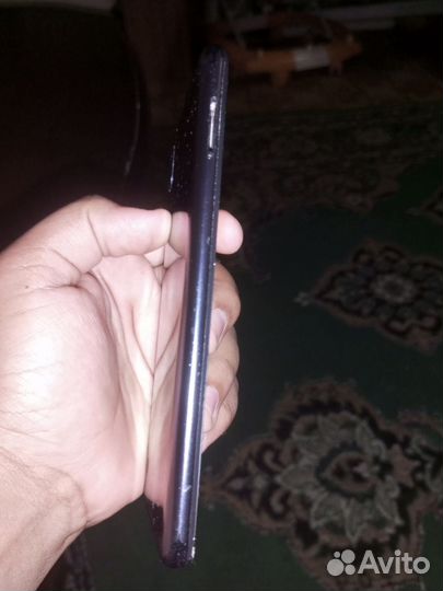 Samsung Galaxy A10, 2/32 ГБ