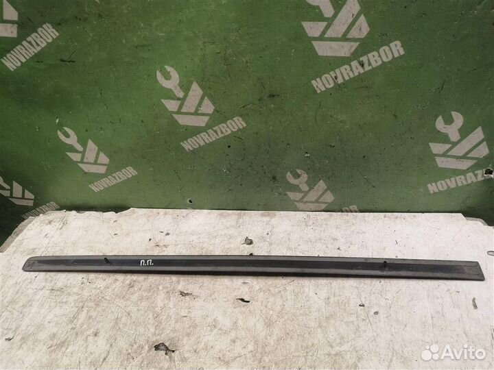 Молдинг передней правой двери Опель Мерива