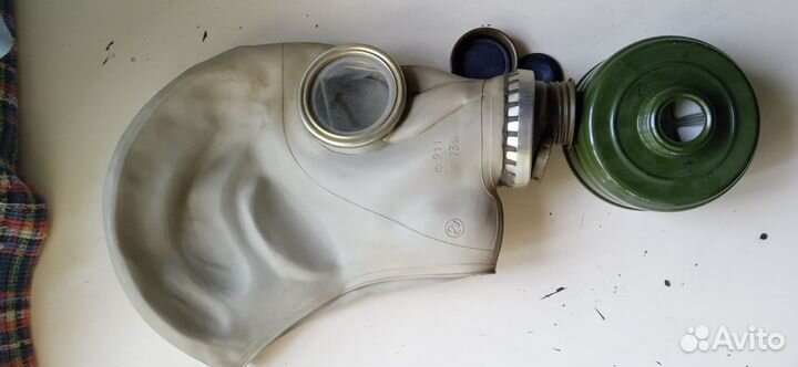 Противогаз с фильтром советский