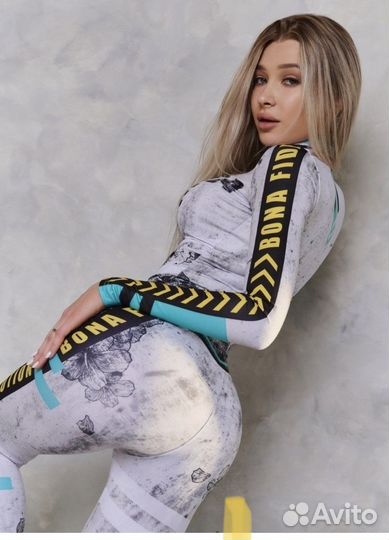 Костюм для фитнеса bona fide