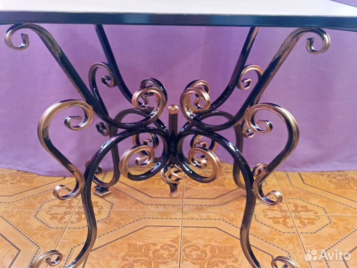 Столик на дачу