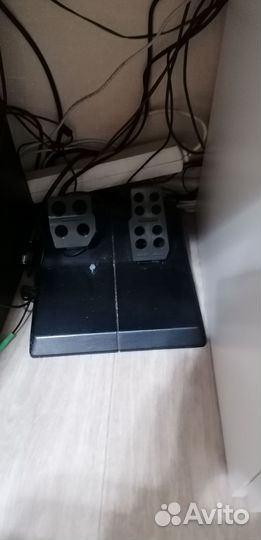 Игровой руль logitech