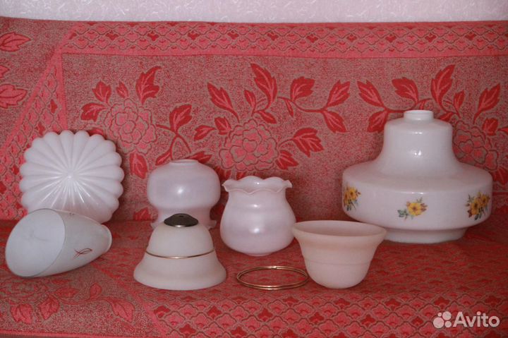 Плафоны и настольные лампы