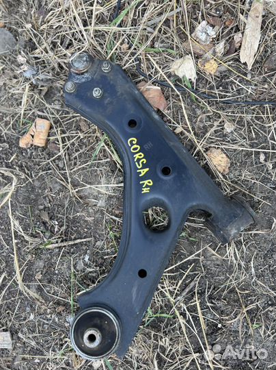 Рычаг передний правый Opel Corsa D