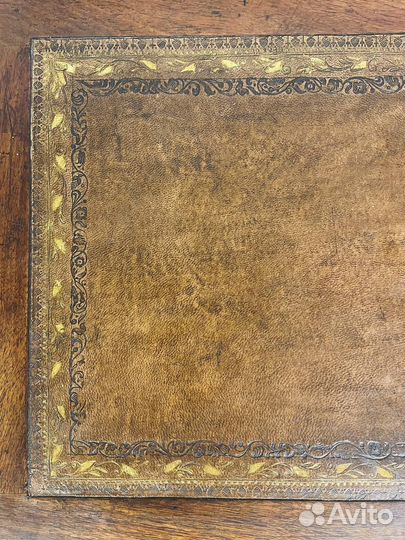 Антикварный рабочий стол