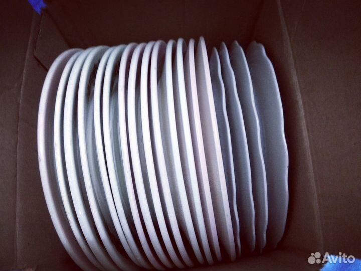 Фарфоровые тарелки: винтаж СССР, разные