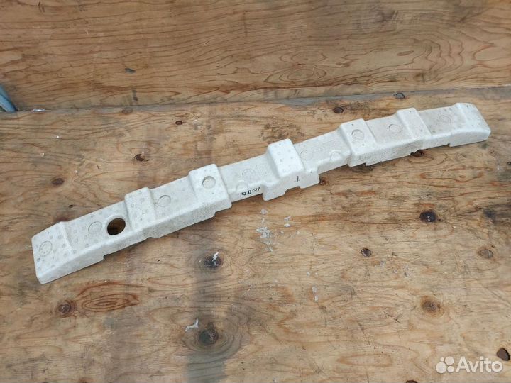 Абсорбер бампера Toyota Prius 2 NHW20 52611-47020