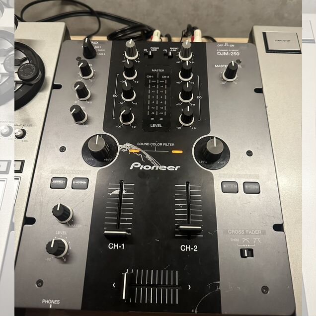 Микшер Pioneer djm 250 mk1