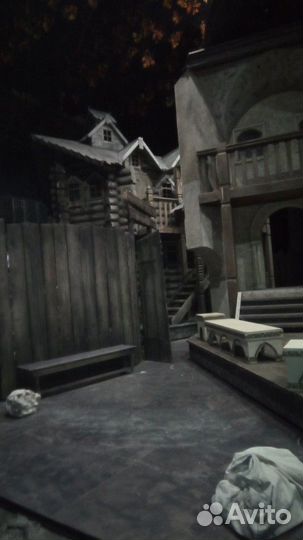 Декорации, бутафория