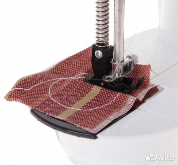 Мини швейная машинка
