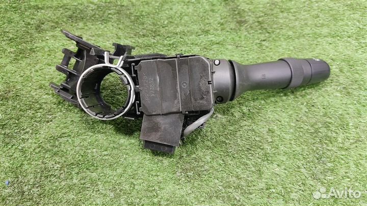 Подрулевой переключатель поворотов Lexus RX400H 2