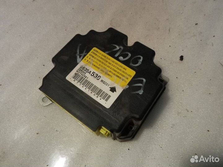 Блок управления AIR BAG mitsubishi pajero/montero