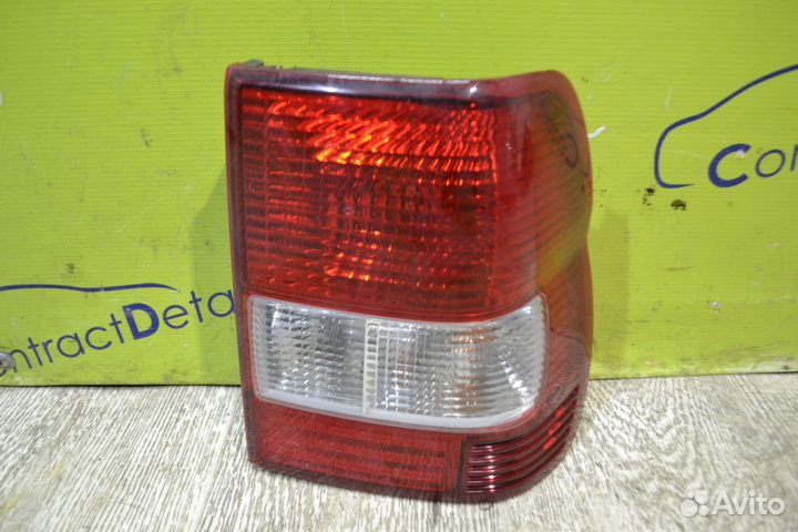 Фонарь задний правый Митсубиси Паджеро Пинин