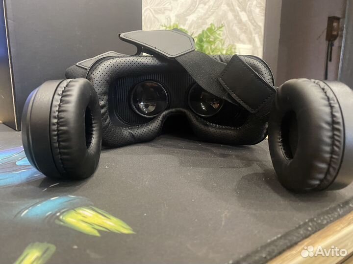 VR Шлем наушники + джойстик. VR shinecon