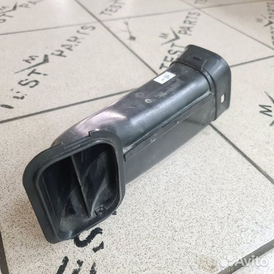 Впускной канал Bmw 7-Series G12