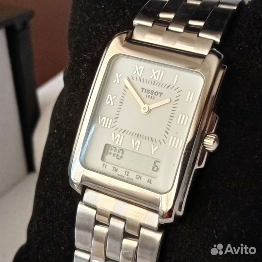 Шикарный Tissot two timer