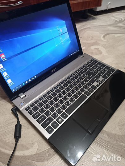 Продаю ноутбук Acer на i7
