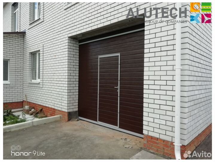 Ворота гаражные alutech