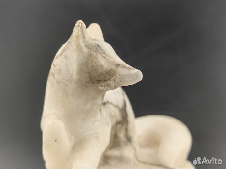 Красивая шкатулка из камня мрамор, лиса, куница СС