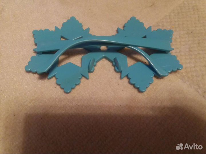 Новогодние пластмассовые очки 