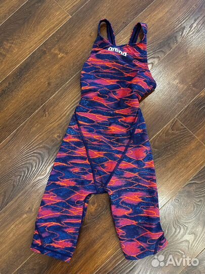 Стартовый гидрокостюм